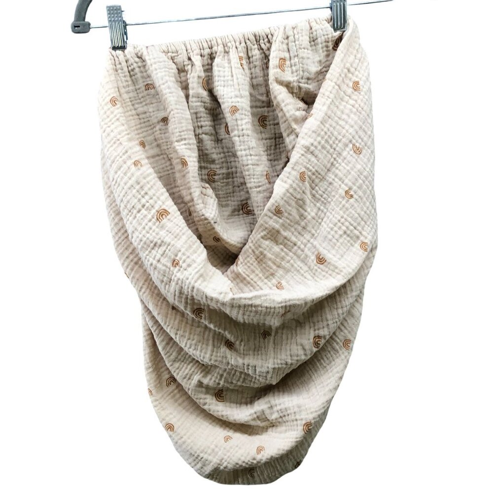 Soft Cream Bedding Sheet with Subtle Patterns